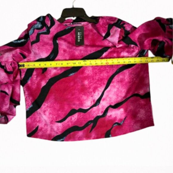 NWT Kate Hewko Runway to Reality Pink/Black Ruffled Sleeve Blouse Top SZ OS - Picture 7 of 11